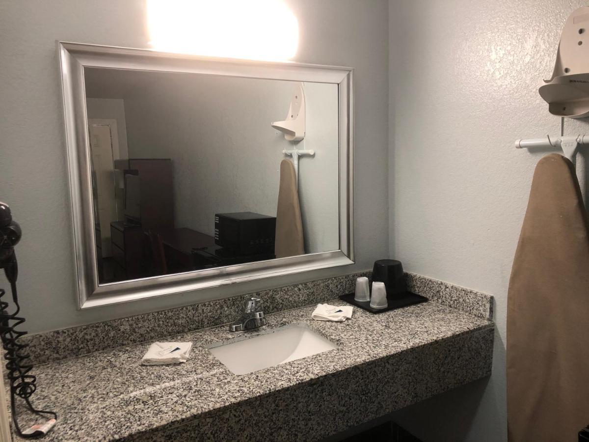 Hwy 59 Motel Laredo Medical Center 외부 사진